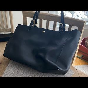 Black Tory Burch purse/tote